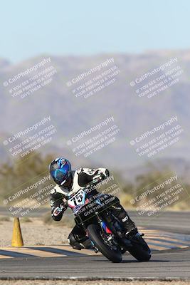 media/Dec-04-2025-Racers Edge (Thu) [[5ebc9f124d]]/3-B Group/1-Session 1 (Turn 7)/